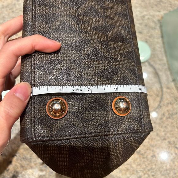 Michael Kors Chain Tote Bag - Picture 8 of 14